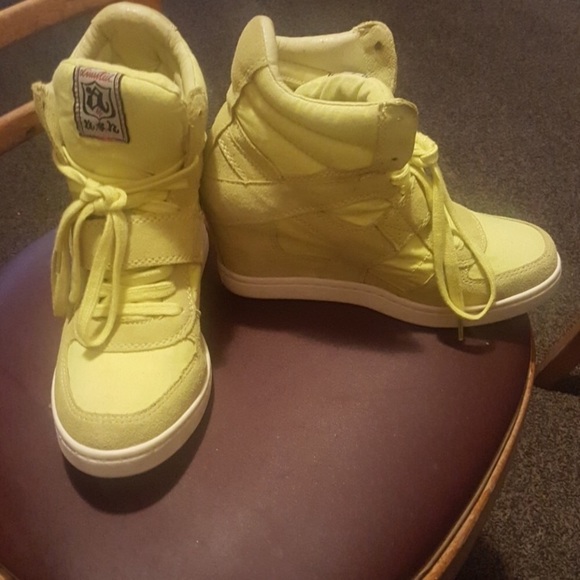 Limited A by A.S.H Wedge Sneakers - Picture 6 of 8